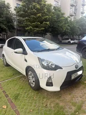 Toyota Aqua 2013