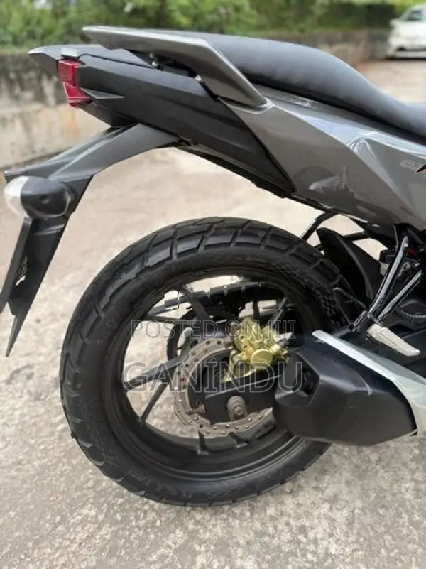 Honda CB Hornet 160R 2017