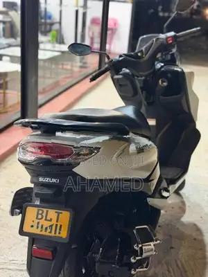 Suzuki Burgman 125 2026