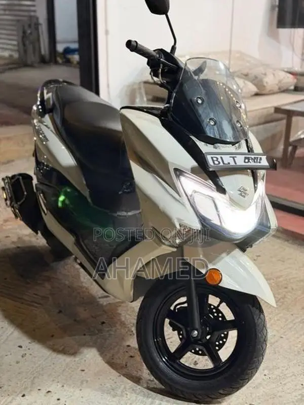 Suzuki Burgman 125 2026