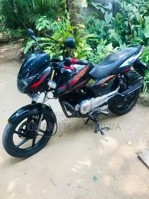 Bajaj Pulsar 150 2015