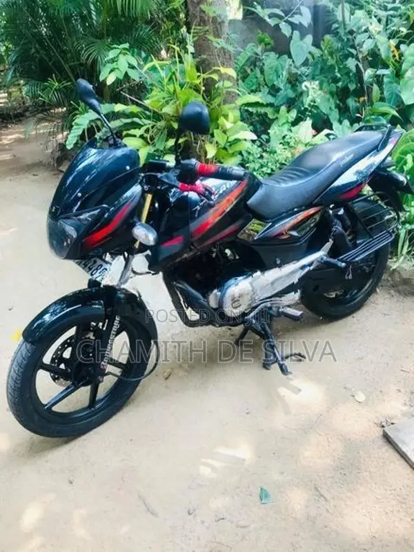 Bajaj Pulsar 150 2015