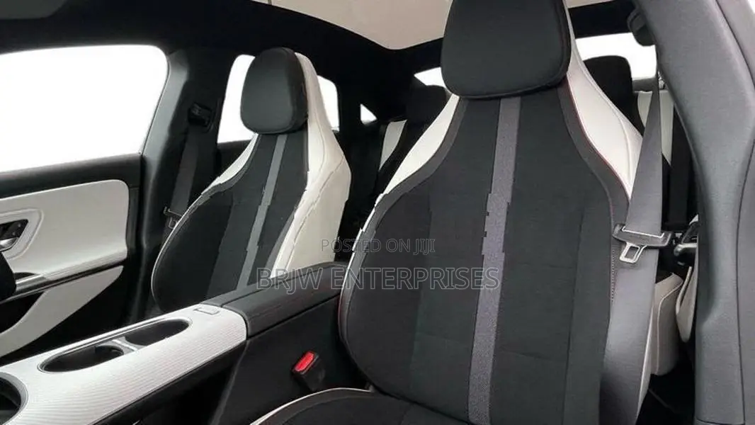 Mercedes Benz CLA 200 Hybrid new version 2026