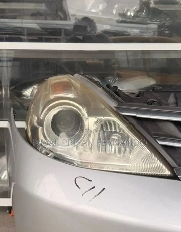 Nissan Tiida Xenon Scoop Head Light