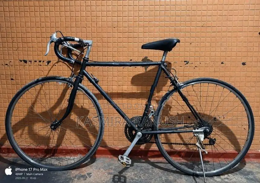 Black Road Bicycle Japanese