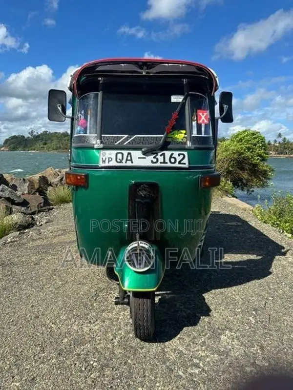 Bajaj RE 2006