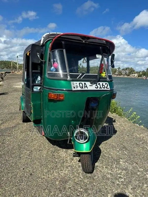 Bajaj RE 2006