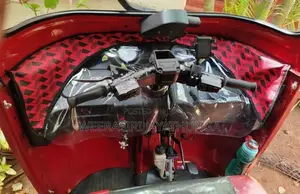 Bajaj RE 2012