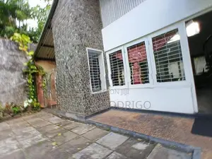 Colombo 07 Barnes Place Valuable 30.2 Perches of Land for immediate Sa