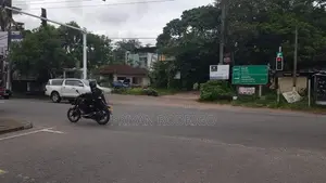 Prime Land for Sale – Facing Athurugiriya Highway Exit (Immediate Sale