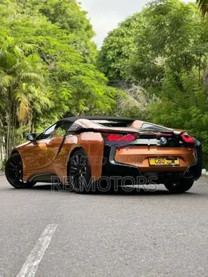 BMW i8 Roadster 2019