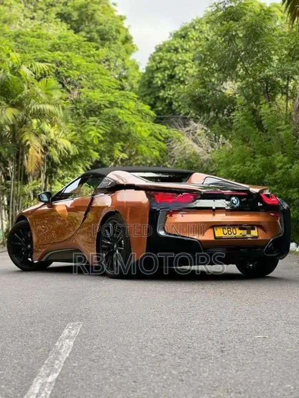 BMW i8 Roadster 2019