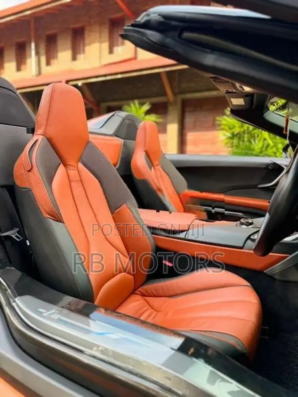 BMW i8 Roadster 2019