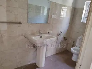 Colombo 02, Facing Park Street 03 Bed Room Apartment for Sale