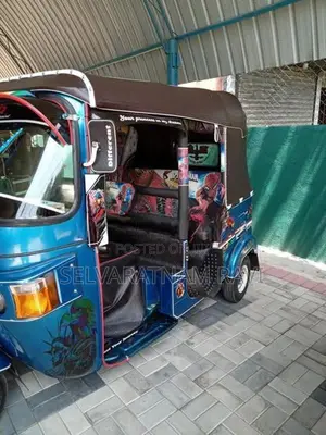 Bajaj RE 2012