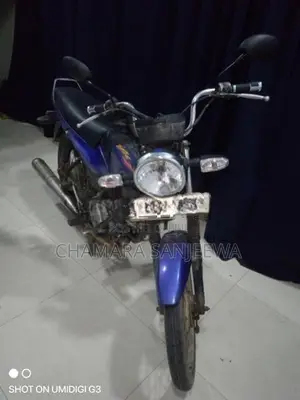 Bajaj Byk 2005