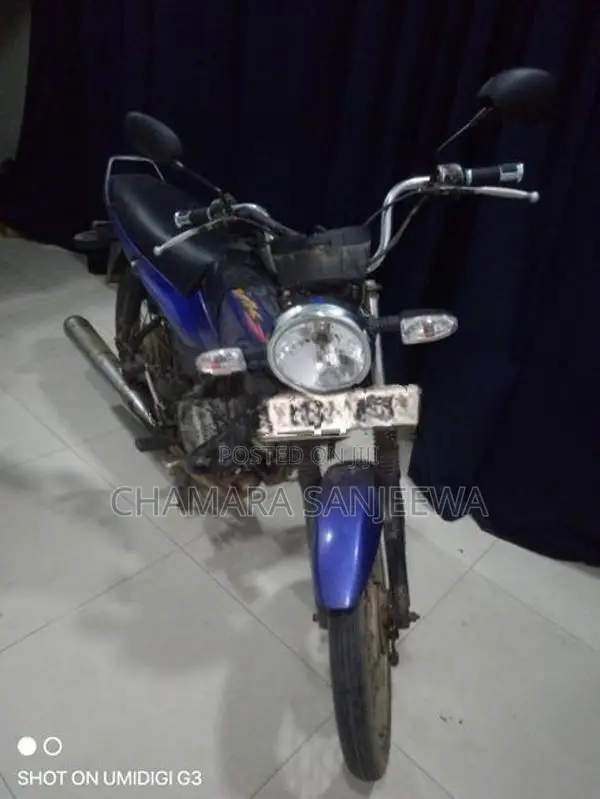 Bajaj Byk 2005