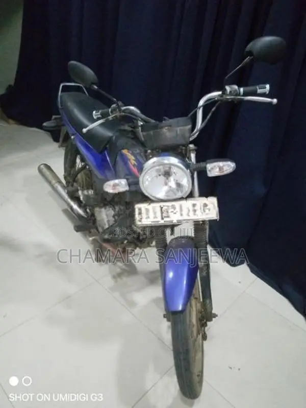 Bajaj Byk 2005