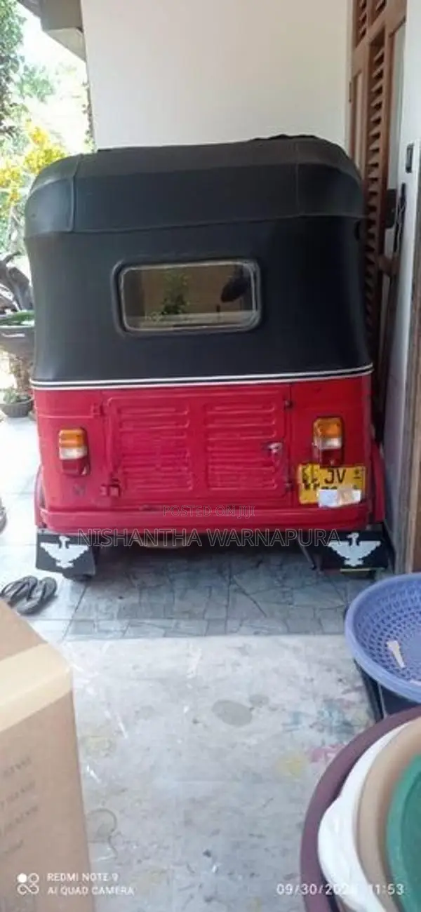 Bajaj RE 2005