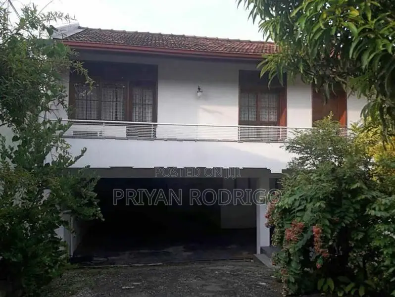 Nugegoda, Ekanayake Mawatha 22.1 Perches of Land with 02 Houses for Sa