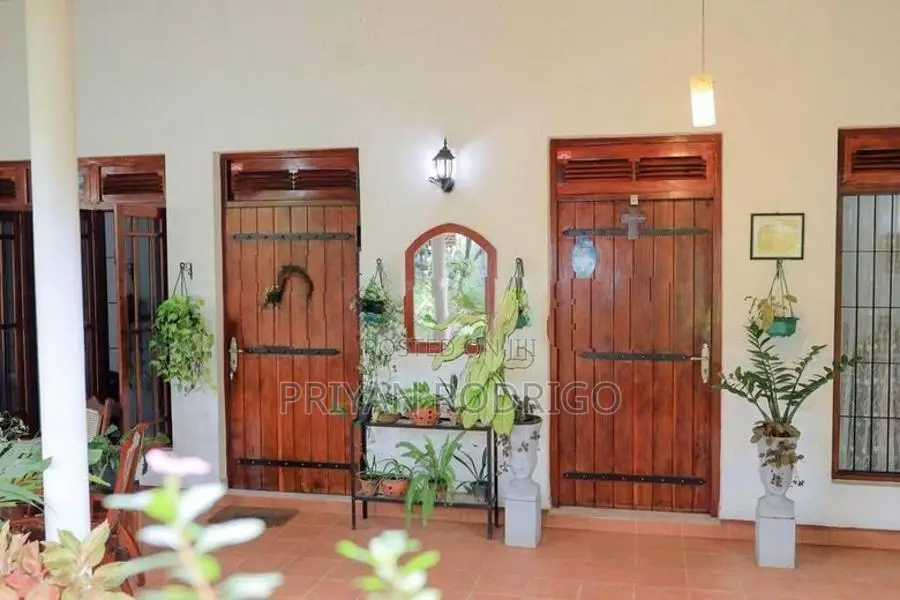 Piliyandala, Makuluduwa 04 Bed Room House on 40 Perches of Land for Sa