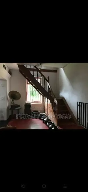 Kandy District, Madawala Road Walauwa on 175 Perches of Land for Sale
