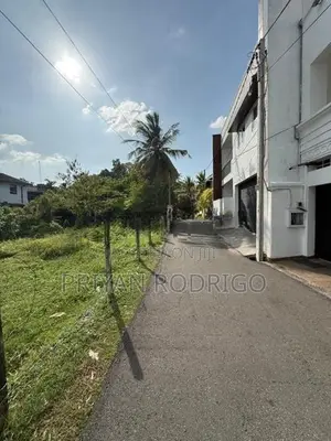 Nawala, 5th Lane 20 Perches of Valuable Land for Sale