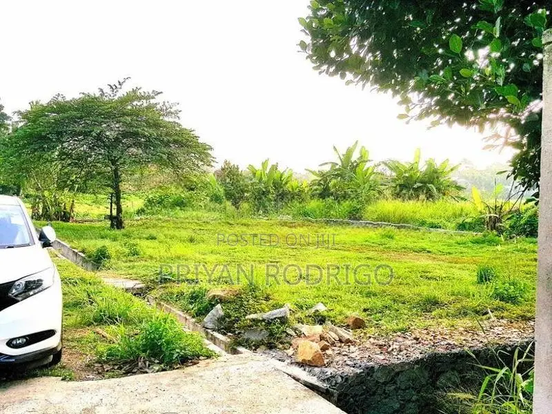 Thalawathugoda - Pannipitiya Main Road 17.5 Perches of Land for Sale