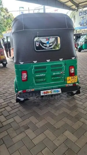 Bajaj RE 4 Stroke 2015