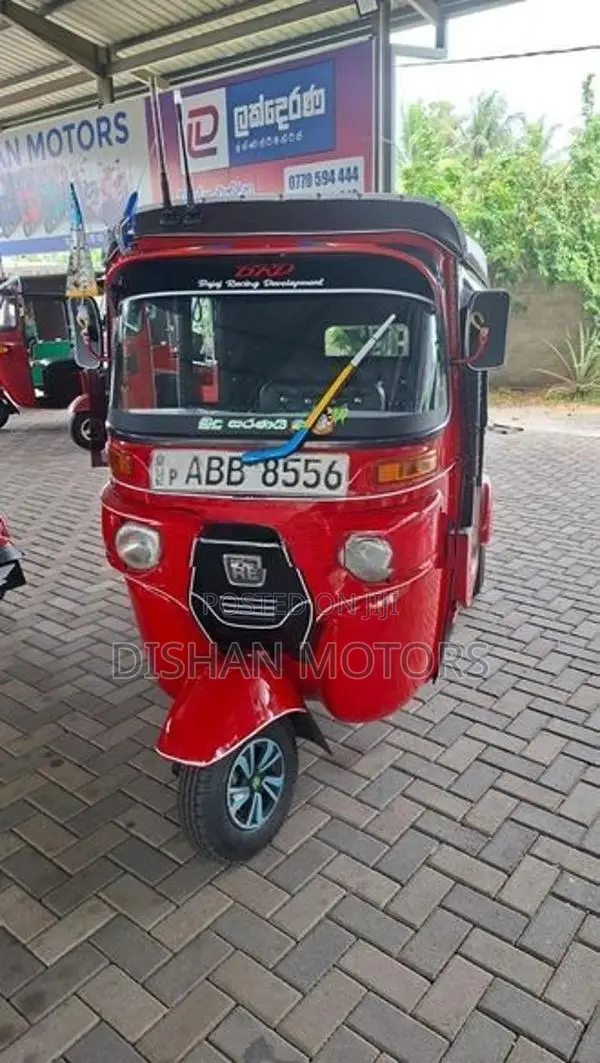 Bajaj RE 4 Stroke 2015