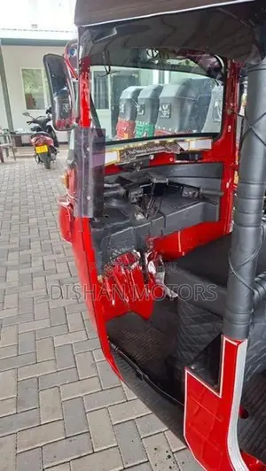 Bajaj RE 4 Stroke 2015
