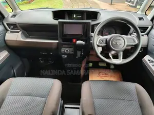 Toyota Roomy G 2023