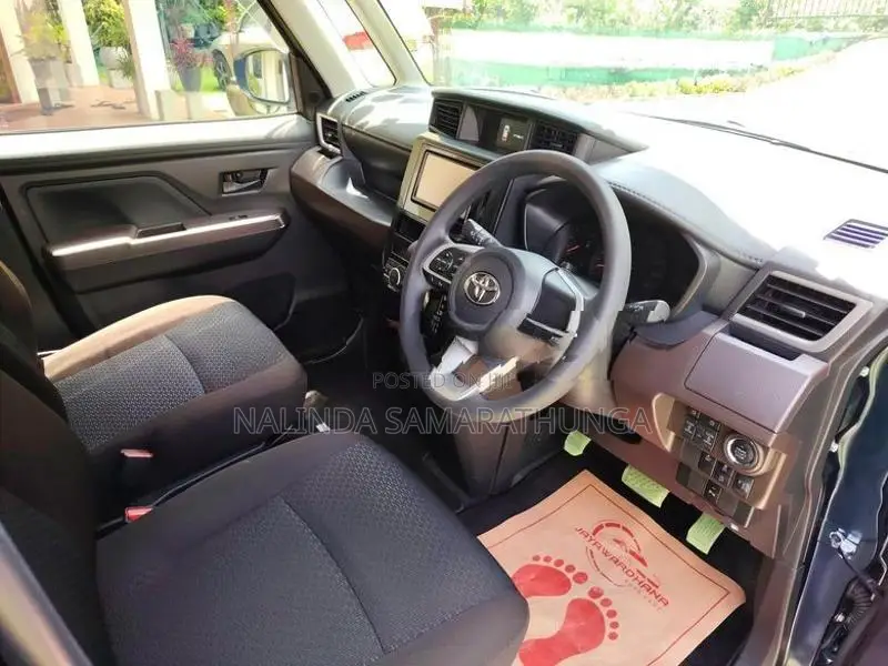 Toyota Roomy G 2023