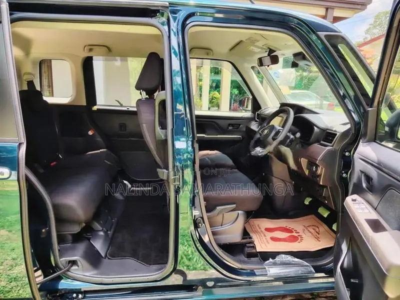 Toyota Roomy G 2023