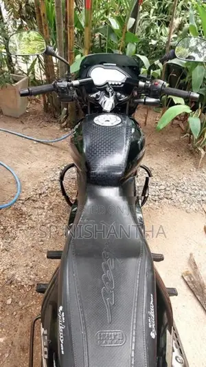 Bajaj Pulsar 150 2016