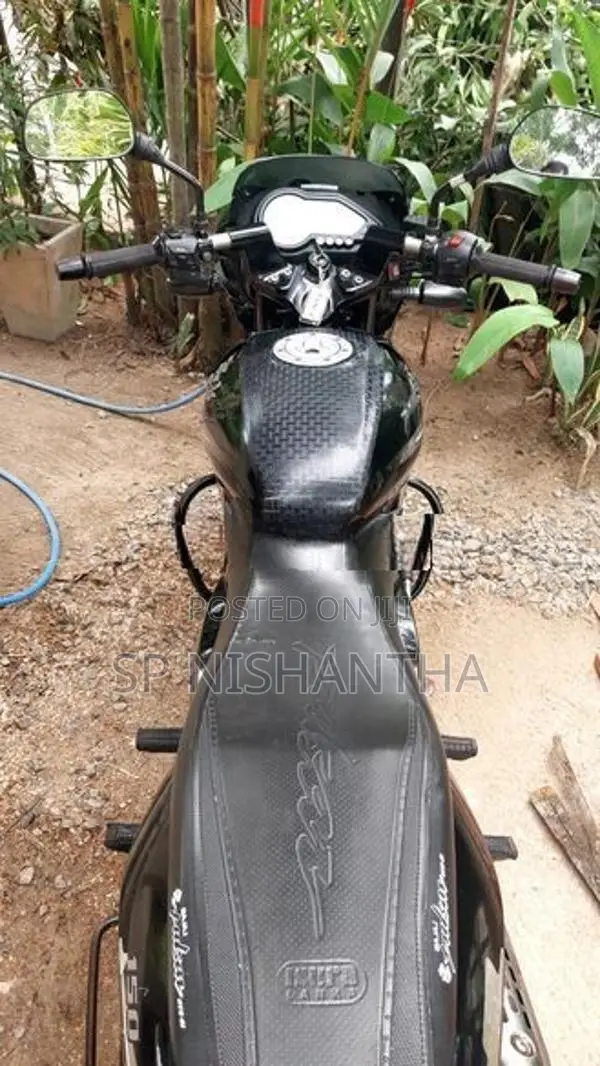 Bajaj Pulsar 150 2016