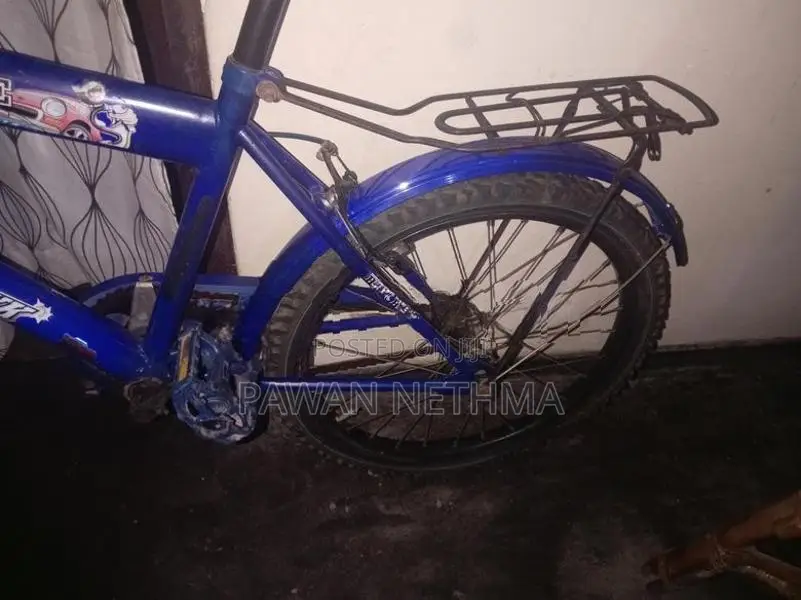 Tomahawk Kids Bicycle