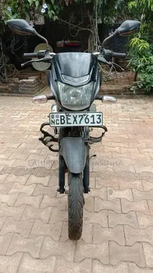 Bajaj Platina 100 ES 2017