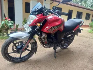 Yamaha FZ S v1 2014