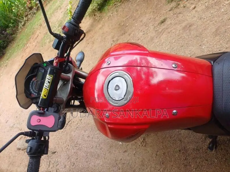 Yamaha FZ S v1 2014