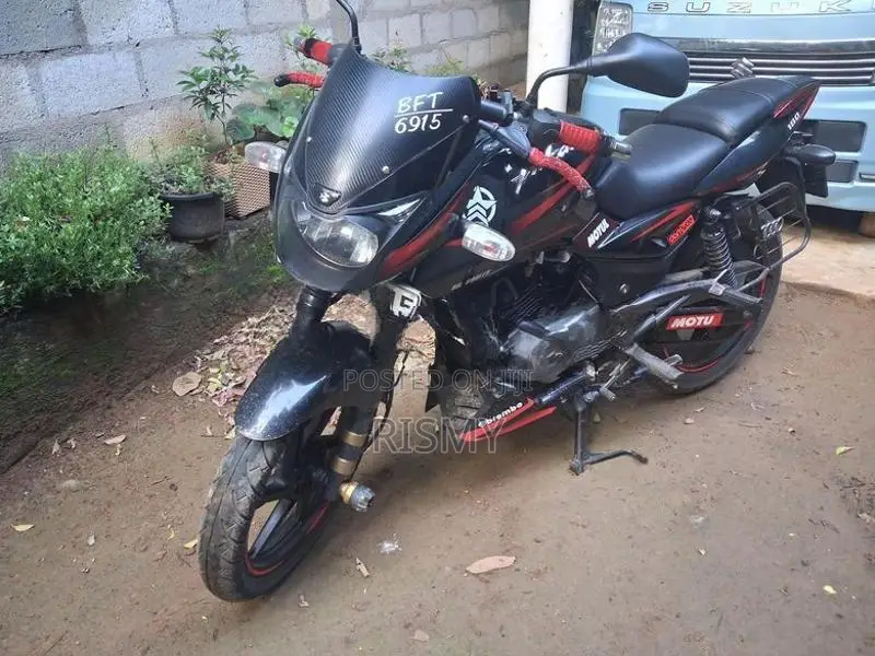 Bajaj Pulsar 180 2017