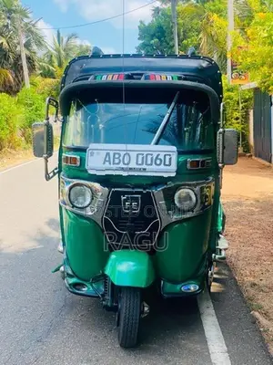Bajaj RE 4 Stroke 2016