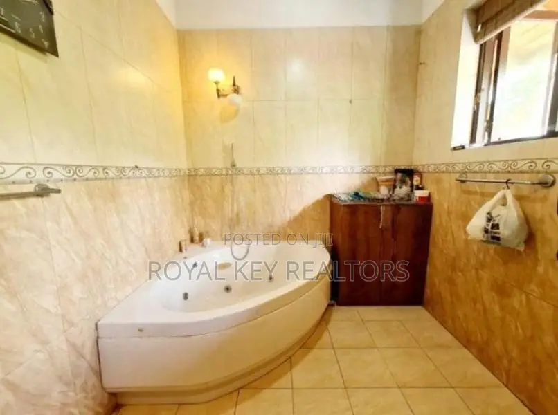 06 Bedroom - Furnished House for Sale In Thalawathugoda