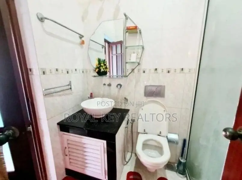 06 Bedroom - Furnished House for Sale In Thalawathugoda