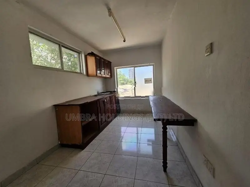 Fully Airconditioned Office Building Rent In Colombo 05 - 3783U