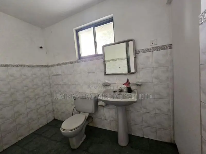 Fully Airconditioned Office Building Rent In Colombo 05 - 3783U