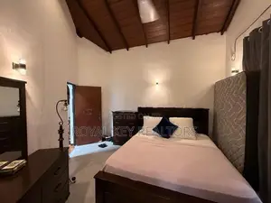 05 Bedroom - Furnished House for Rent In Colombo 07