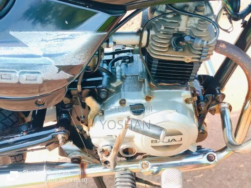 Bajaj CT100 2012