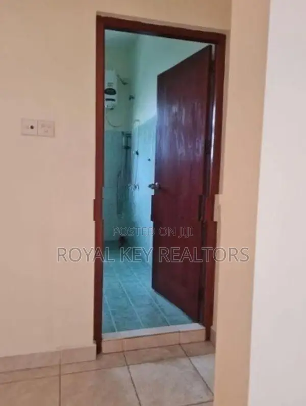 06 Bedroom - Unfurnished House for Sale In Mount Lavinia