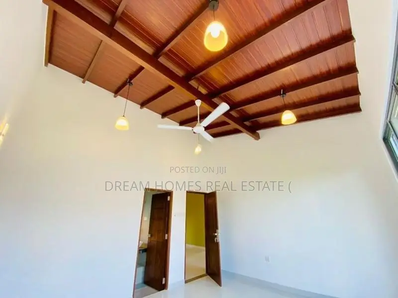 Single-Story House For Sale – Athurugiriya